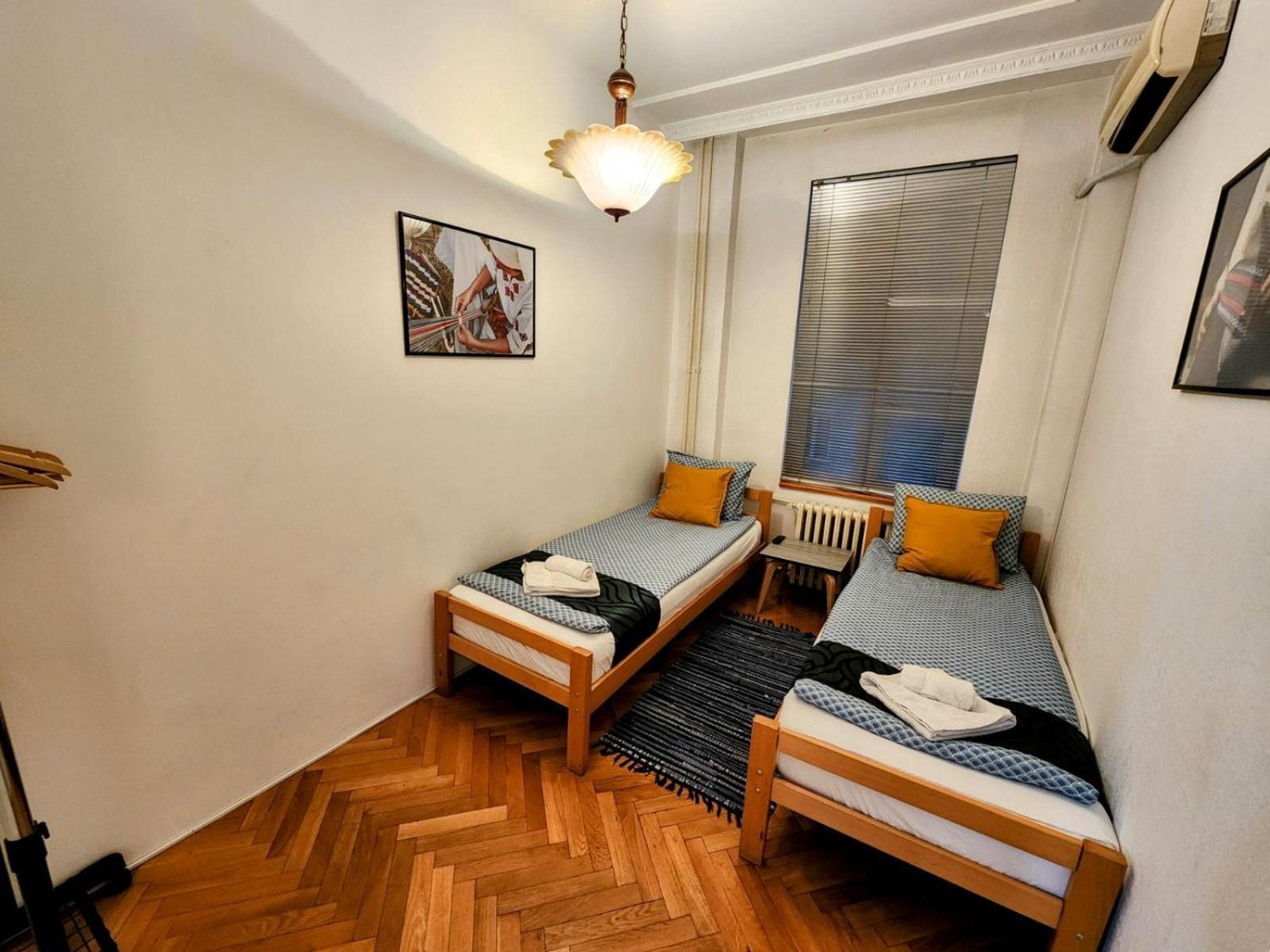 Authentic Belgrade Centre Apartments For Large Groups, Republic Square - Up To 47 People In 5 Apartments 部屋 写真