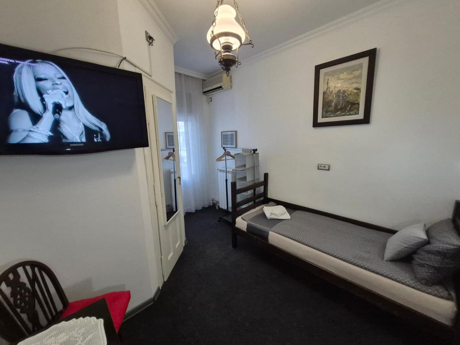 Authentic Belgrade Centre Apartments For Large Groups, Republic Square - Up To 47 People In 5 Apartments 部屋 写真