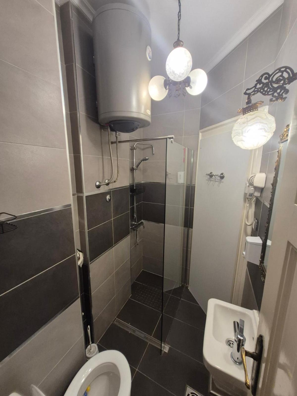 Authentic Belgrade Centre Apartments For Large Groups, Republic Square - Up To 47 People In 5 Apartments 部屋 写真