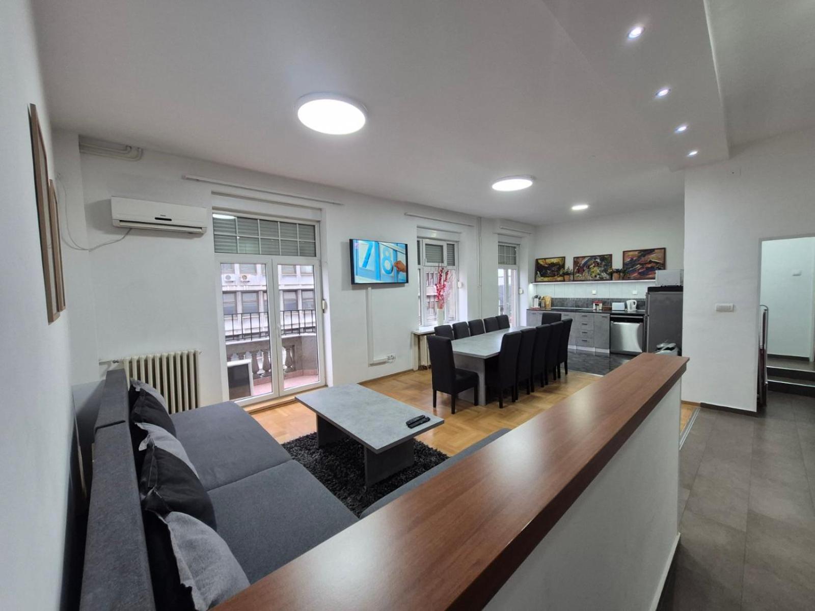 Authentic Belgrade Centre Apartments For Large Groups, Republic Square - Up To 47 People In 5 Apartments 部屋 写真