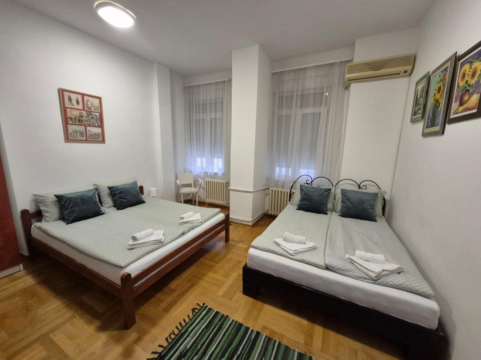 Authentic Belgrade Centre Apartments For Large Groups, Republic Square - Up To 47 People In 5 Apartments 部屋 写真