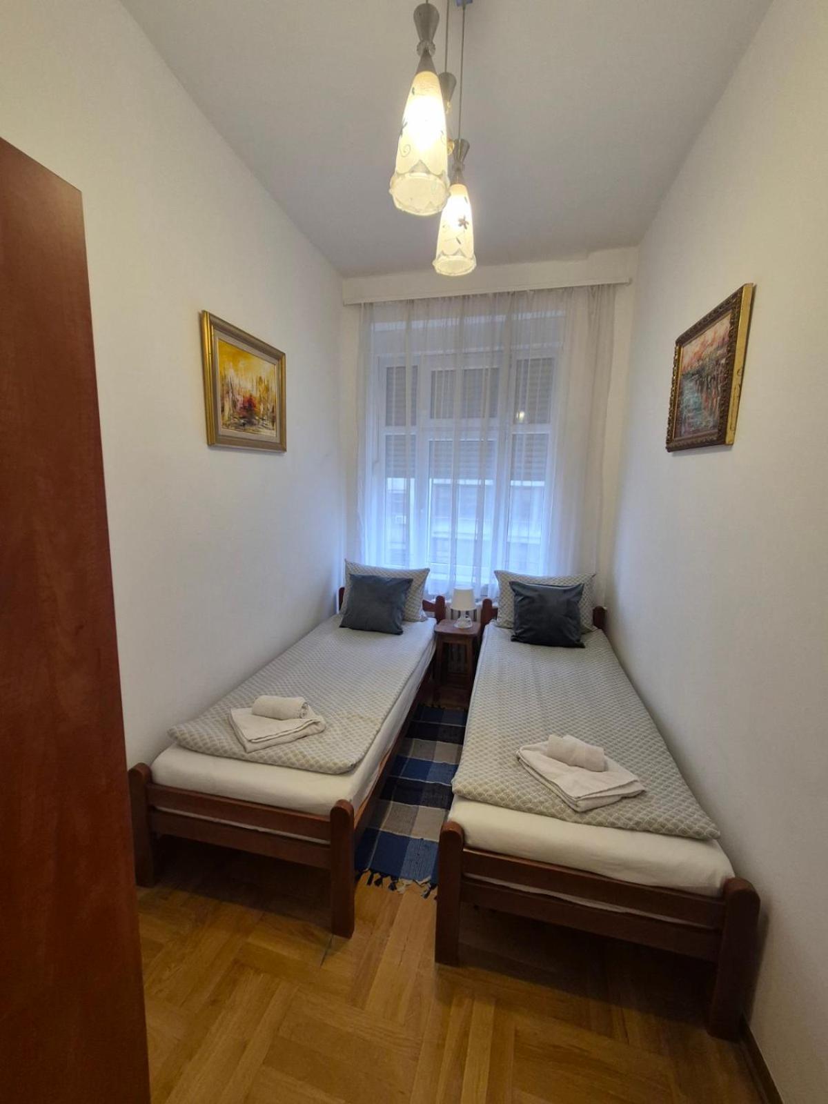 Authentic Belgrade Centre Apartments For Large Groups, Republic Square - Up To 47 People In 5 Apartments 部屋 写真