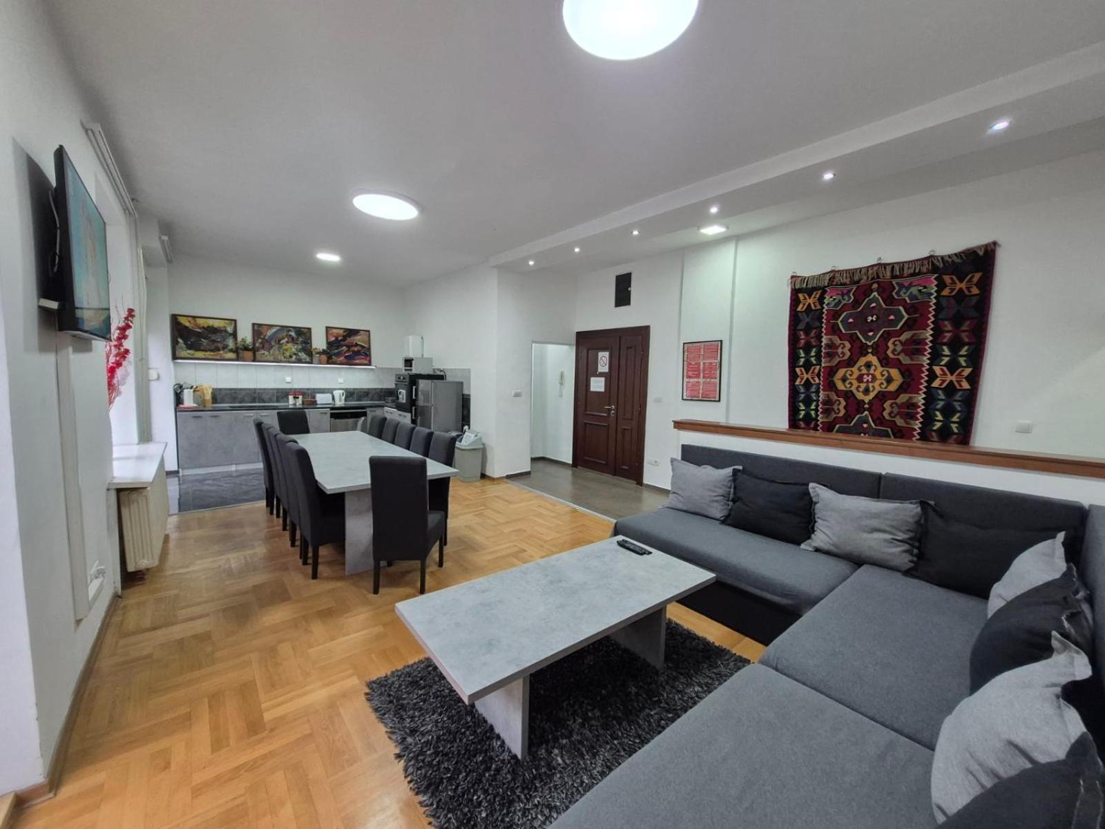 Authentic Belgrade Centre Apartments For Large Groups, Republic Square - Up To 47 People In 5 Apartments 部屋 写真