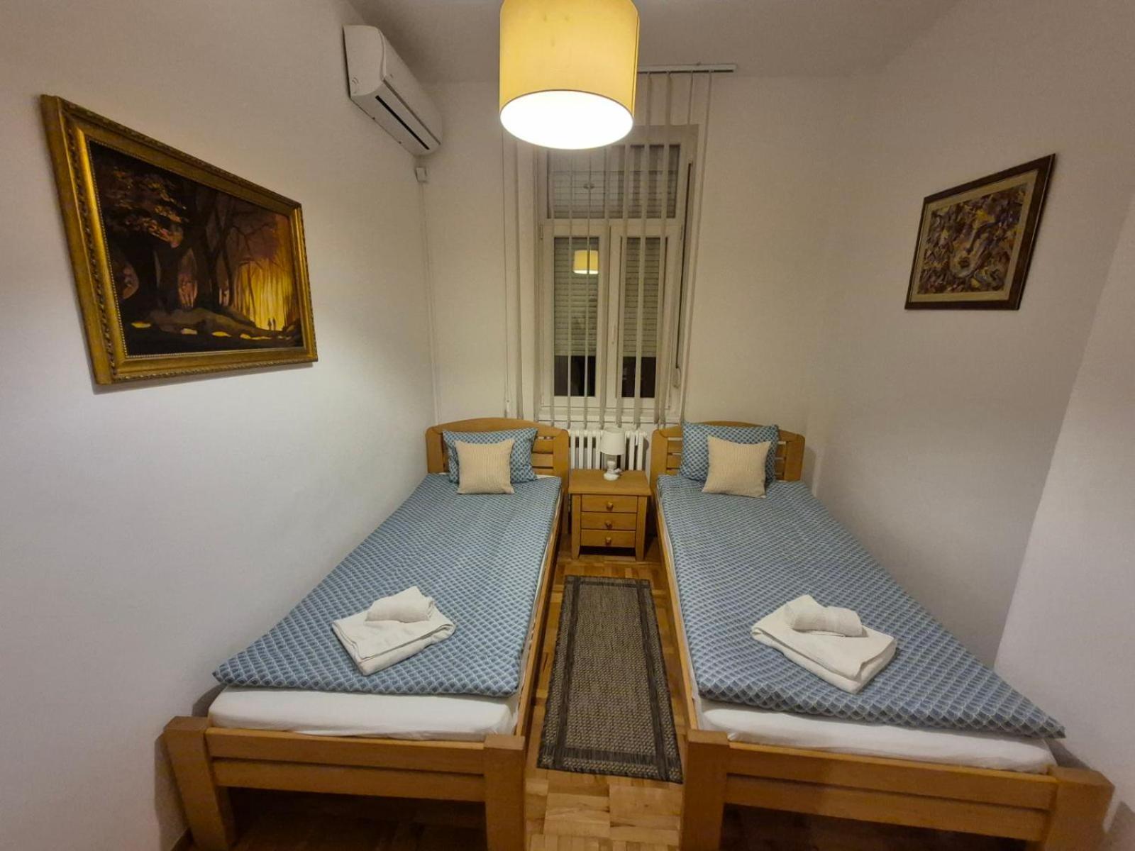 Authentic Belgrade Centre Apartments For Large Groups, Republic Square - Up To 47 People In 5 Apartments 部屋 写真